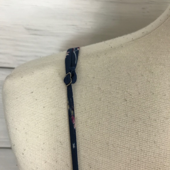 Top - Picture 3 of 5